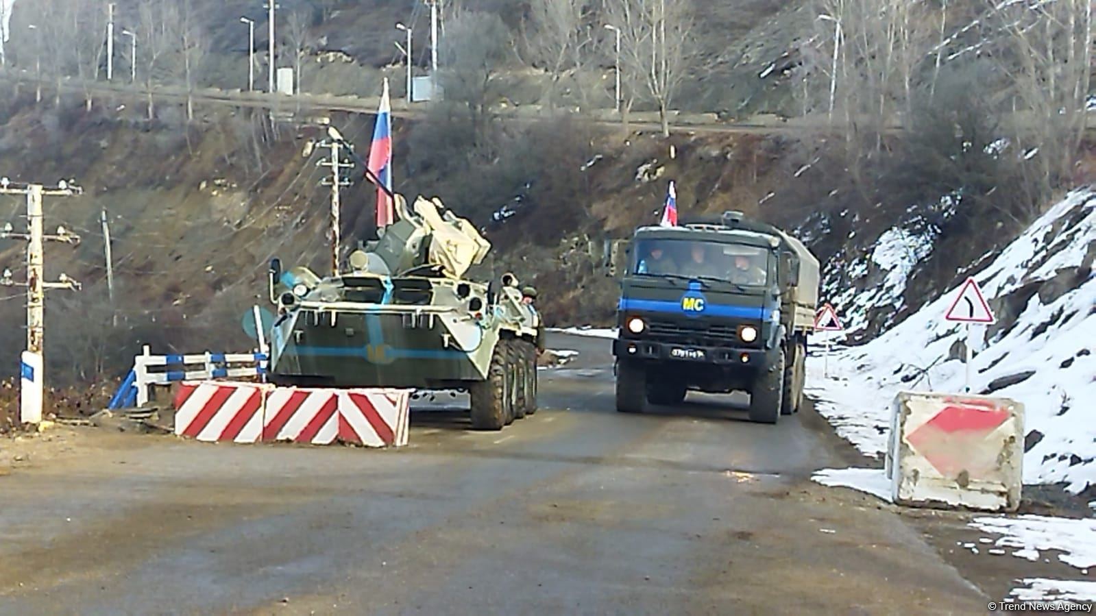 Trucks of Russian peacekeepers pass freely along Azerbaijan's Lachin-Khankendi road (PHOTO)