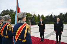 Official welcoming ceremony held for President of Romania (PHOTO/VIDEO)