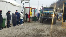 Six supply vehicles of Russian peacekeepers pass freely along Azerbaijan's Lachin-Khankendi road (PHOTO)