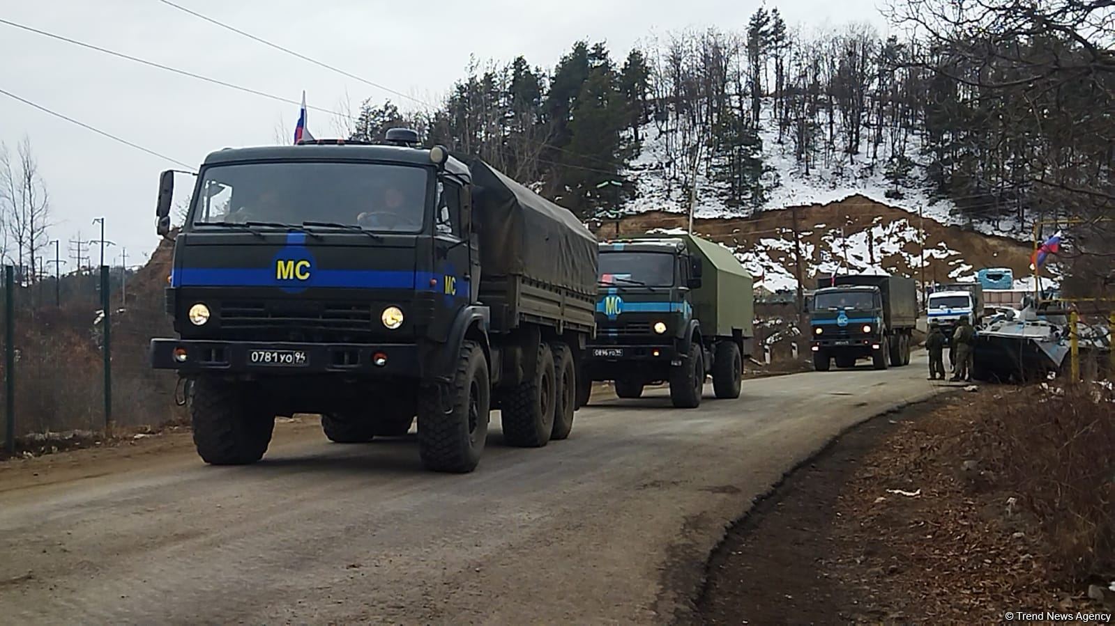 Supply vehicles of Russian peacekeepers pass freely along Azerbaijan's Lachin-Khankendi road (PHOTO)