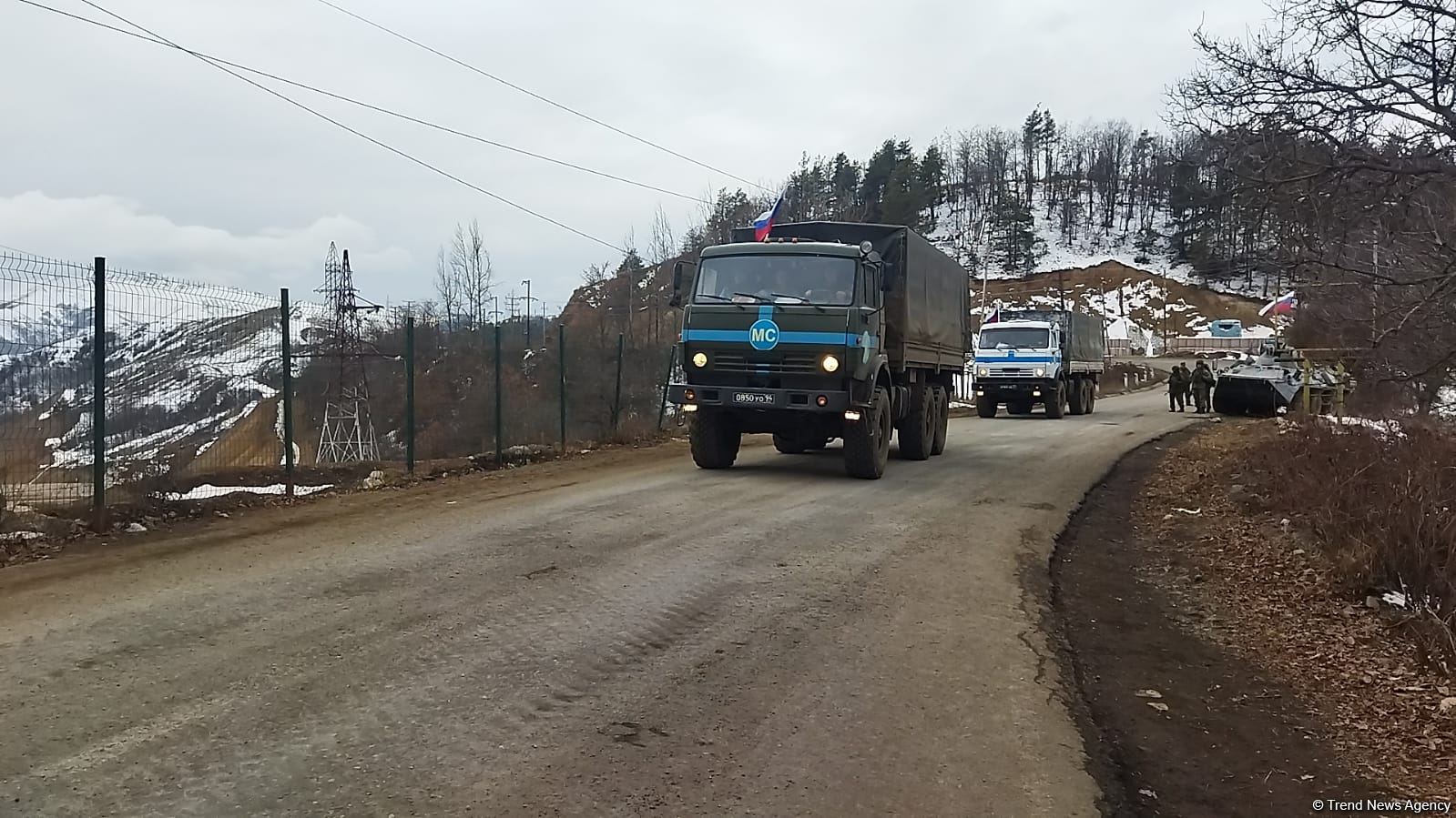 Supply vehicles of Russian peacekeepers pass freely along Azerbaijan's Lachin-Khankendi road (PHOTO)