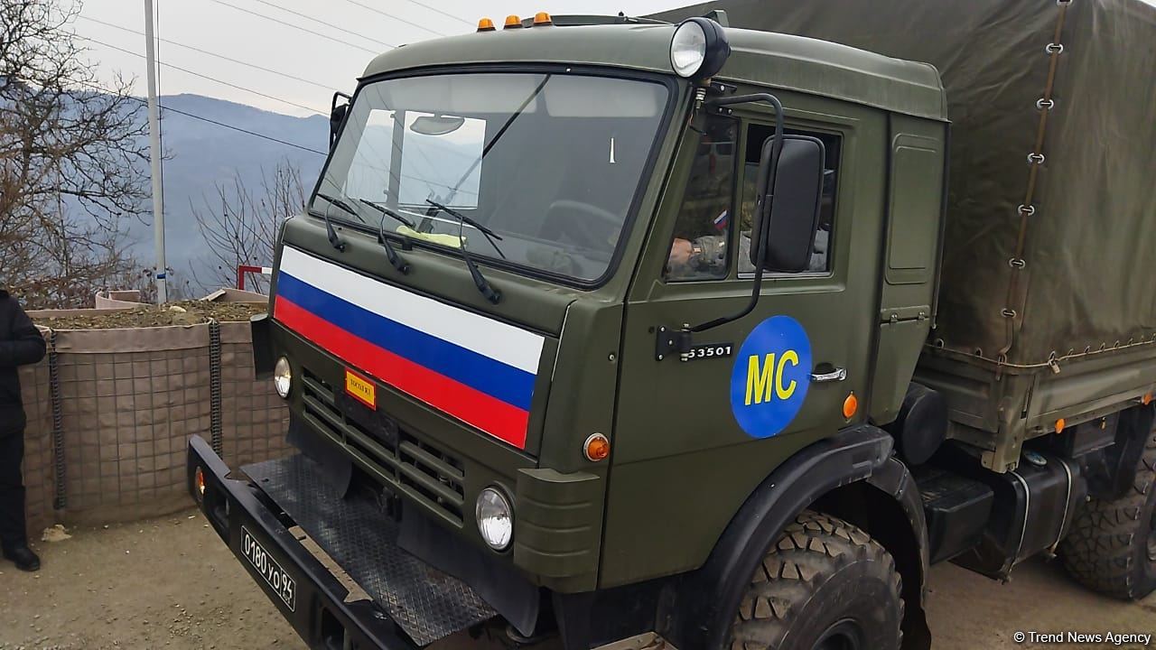 Convoy of Russian peacekeepers passes freely along Azerbaijan's Lachin-Khankendi road (PHOTO)