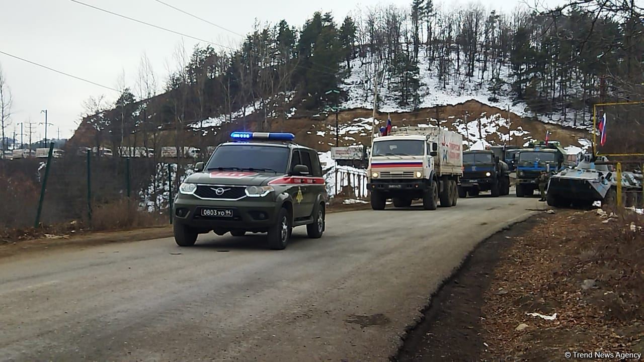 Convoy of Russian peacekeepers passes freely along Azerbaijan's Lachin-Khankendi road (PHOTO)
