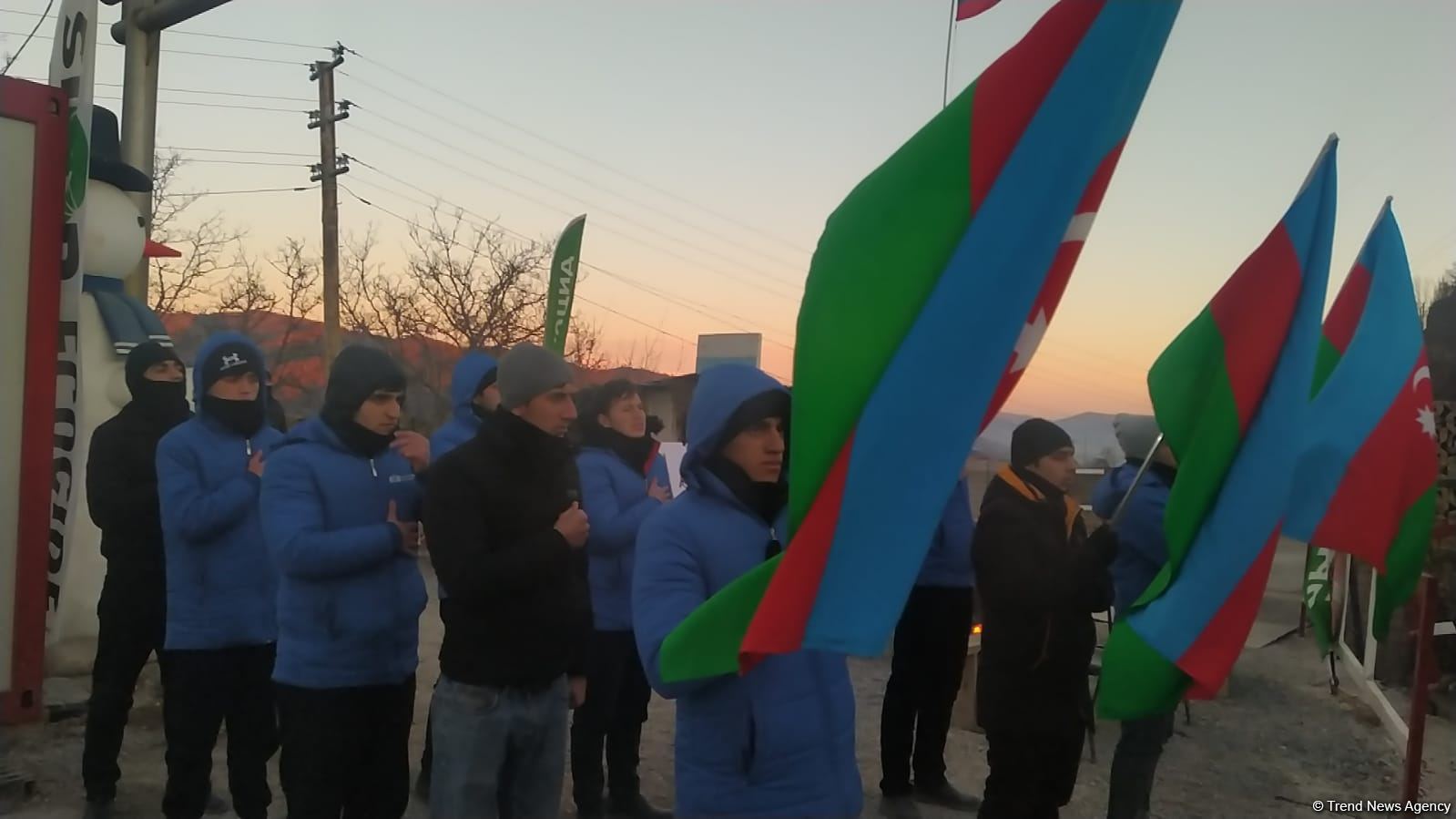 Peaceful protest of Azerbaijani eco-activists continues on Lachin-Khankendi road (PHOTO)