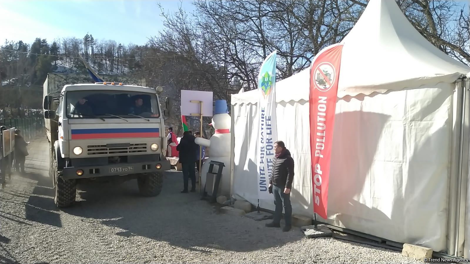 Over dozen vehicles of Russian peacekeepers pass freely along Azerbaijan's Lachin-Khankendi road (PHOTO)
