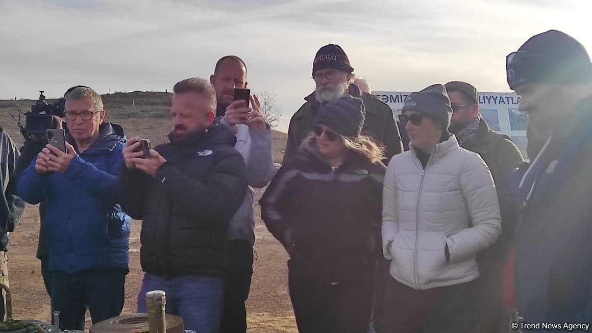 World-famous travelers arrive in Azerbaijan's Fuzuli, observe demining process (PHOTO)