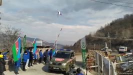 Supply vehicles of Russian peacekeepers pass freely along Azerbaijan's Lachin-Khankendi road (PHOTO)