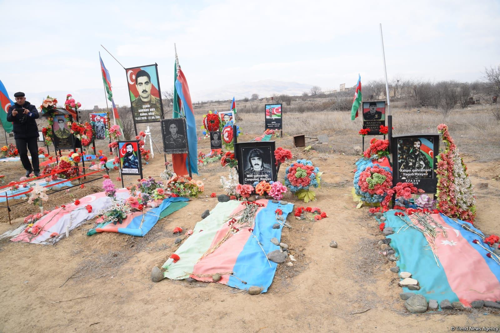 International travelers witness barbarism of Armenians in Azerbaijan's Aghdam (PHOTO)