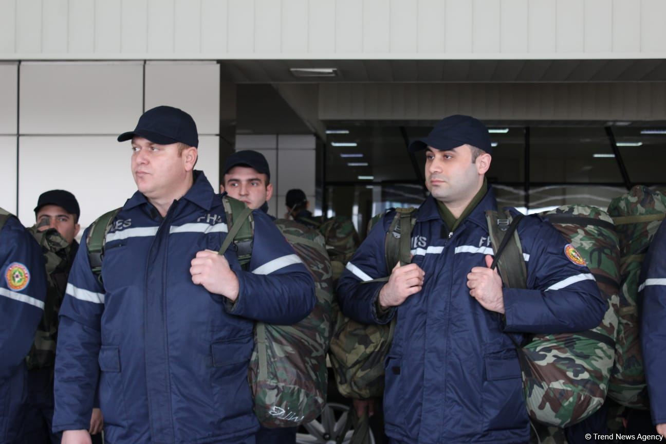Azerbaijanis doing search & rescue operations in quake-hit Türkiye (PHOTO)
