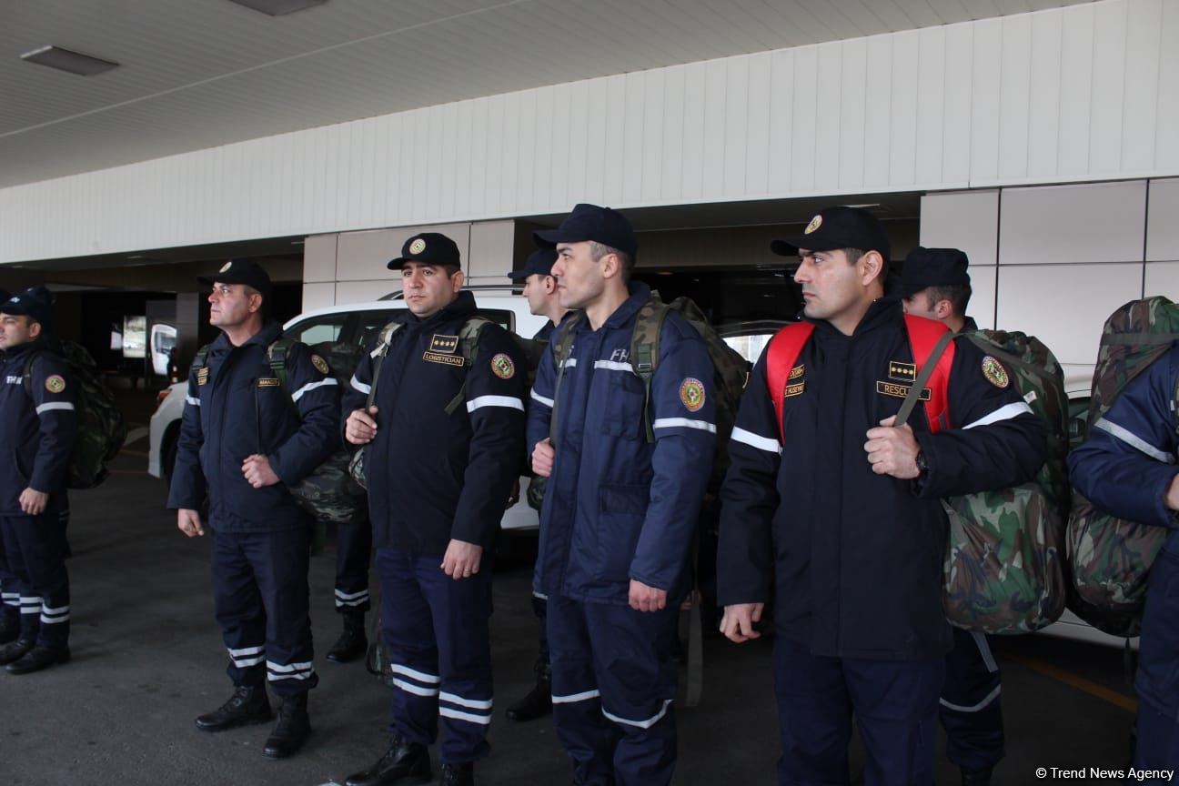 Azerbaijanis doing search & rescue operations in quake-hit Türkiye (PHOTO)