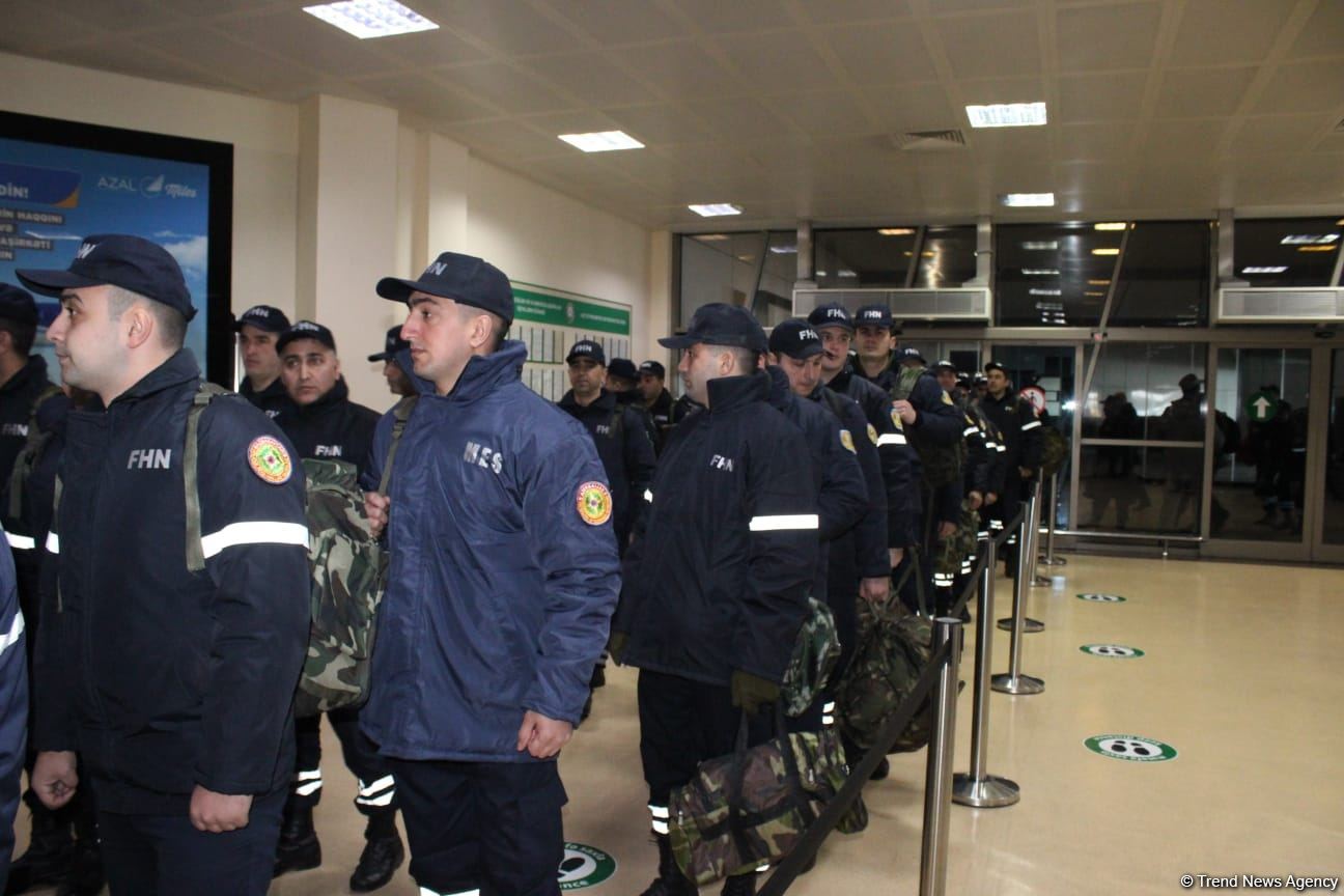 Azerbaijanis doing search & rescue operations in quake-hit Türkiye (PHOTO)
