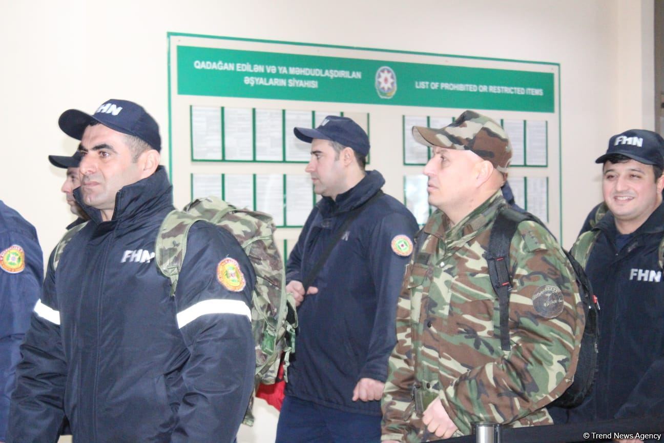 Azerbaijanis doing search & rescue operations in quake-hit Türkiye (PHOTO)