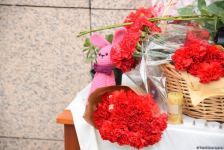 Azerbaijani citizens honor memory of victims of earthquake in Türkiye (PHOTO/VIDEO)