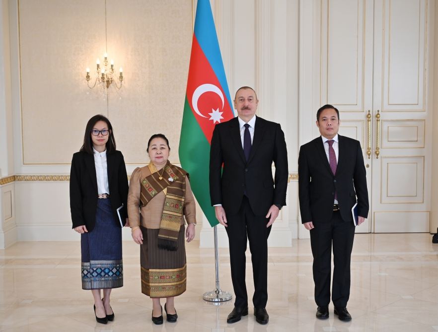 President Ilham Aliyev receives credentials of new ambassador of Laos to Azerbaijan (PHOTO)