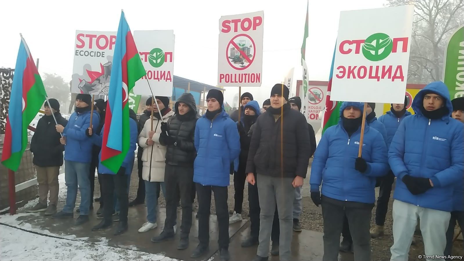 Peaceful protest of Azerbaijani eco-activists continues on Lachin-Khankendi road (PHOTO)