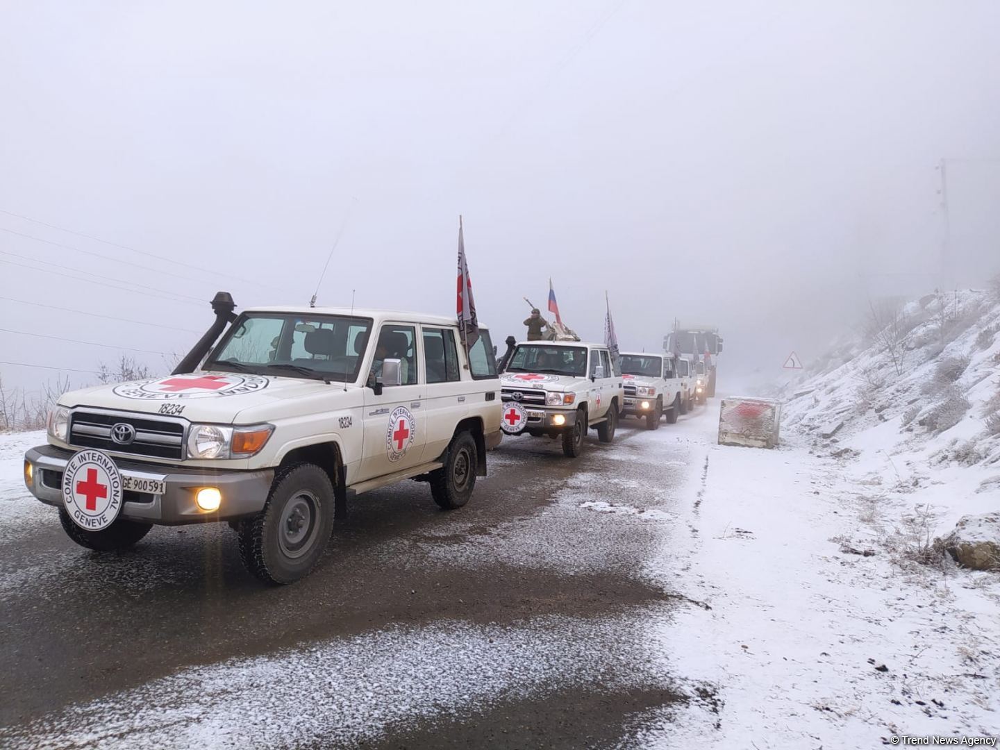 ICRC convoy moves freely along Azerbaijan's Lachin-Khankendi road (PHOTO)