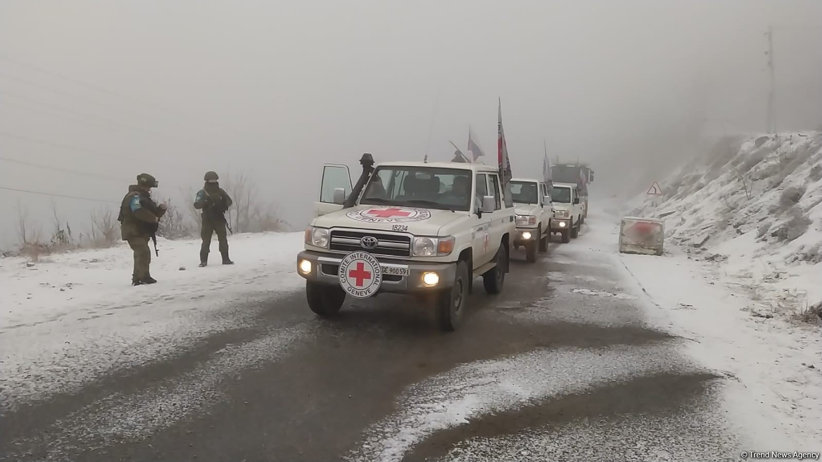 ICRC convoy moves freely along Azerbaijan's Lachin-Khankendi road (PHOTO)