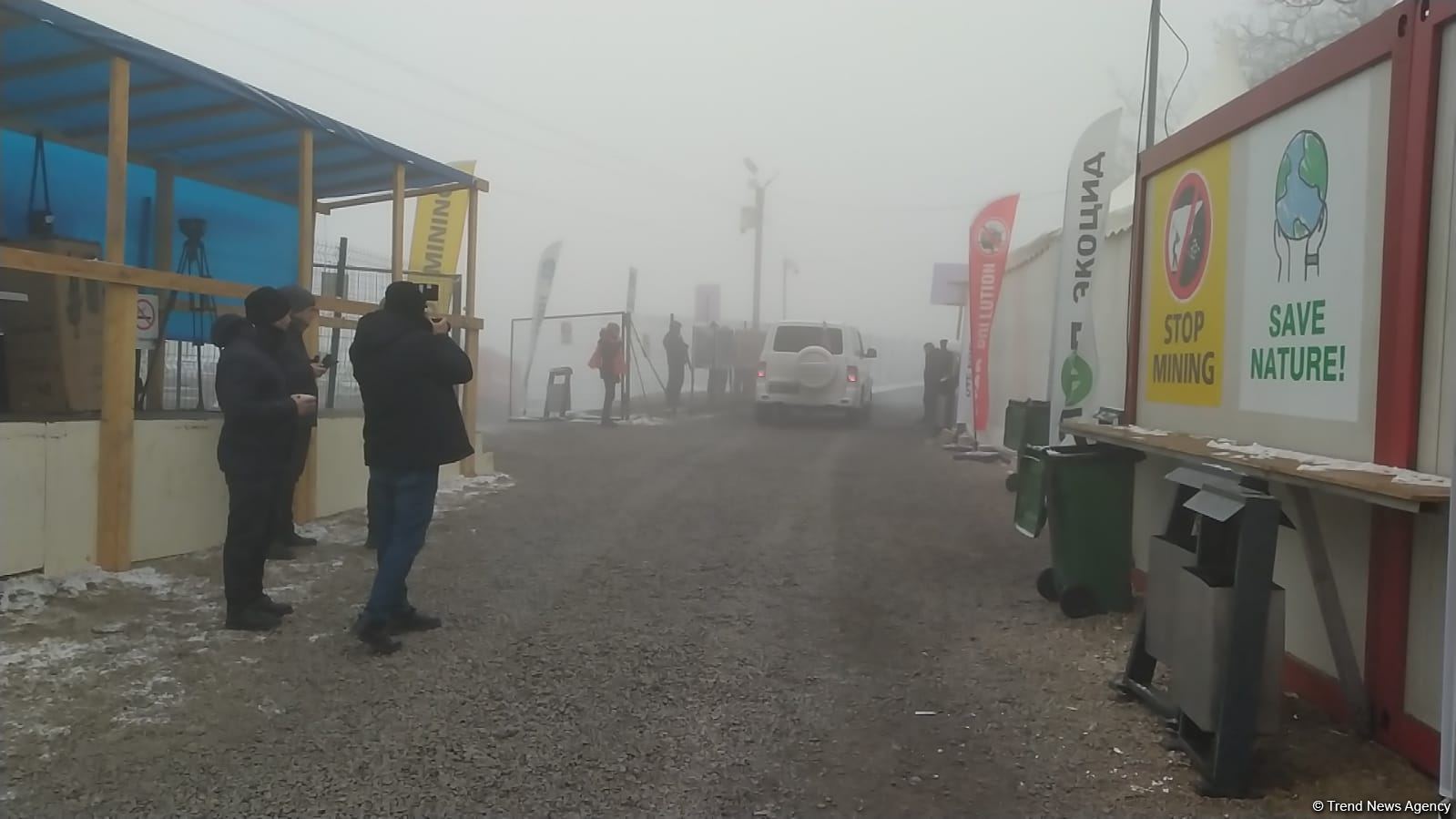 Supply vehicle of Russian peacekeepers moves along Azerbaijan's Lachin-Khankendi road (PHOTO)