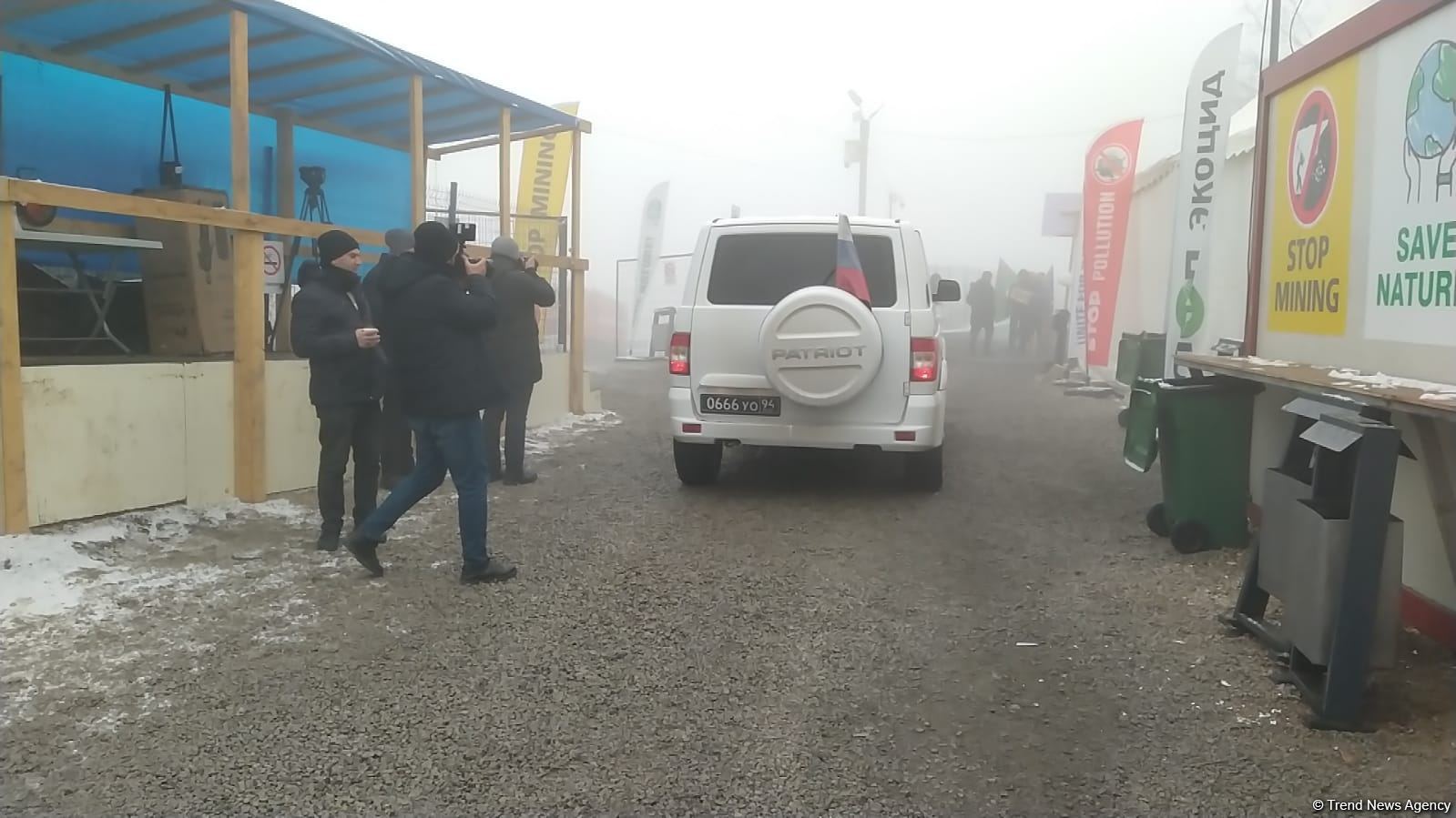 Supply vehicle of Russian peacekeepers moves along Azerbaijan's Lachin-Khankendi road (PHOTO)