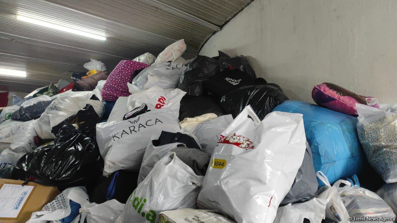 Azerbaijani citizens collecting humanitarian aid for quake-affected people in fraternal Türkiye (PHOTO/VIDEO)