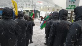Peaceful protest of Azerbaijani eco-activists continues on Lachin-Khankendi road (PHOTO)