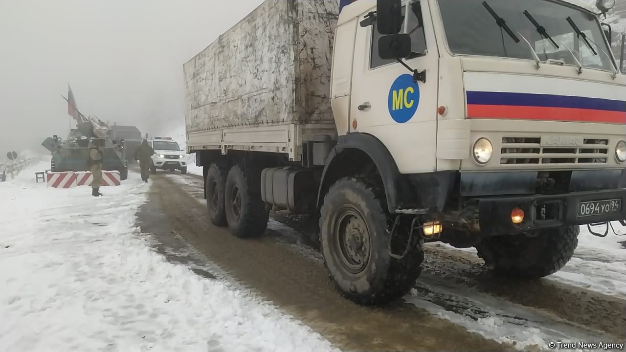 Convoy of Russian peacekeepers moves freely along Azerbaijan's Lachin-Khankendi road (PHOTO)