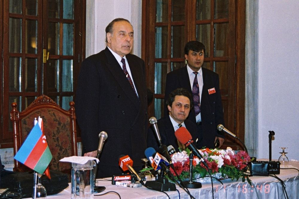 Azerbaijan & Heydar Aliyev in early Feb. 1994: first official visit to Türkiye (PHOTO)