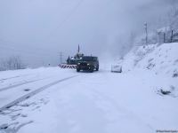 Cars of Russian peacekeepers pass freely along Azerbaijan's Lachin-Khankendi road (PHOTO)