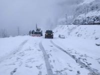 Cars of Russian peacekeepers pass freely along Azerbaijan's Lachin-Khankendi road (PHOTO)