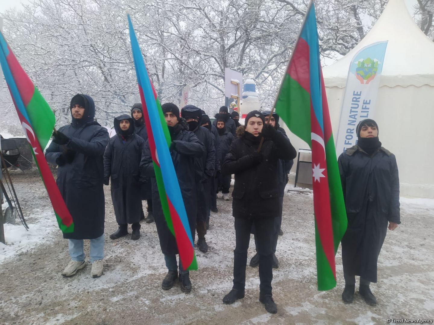 Peaceful protest of Azerbaijani eco-activists continues on Lachin-Khankendi road (PHOTO)