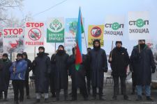 Peaceful protest of Azerbaijani eco-activists continues on Lachin-Khankendi road (PHOTO)