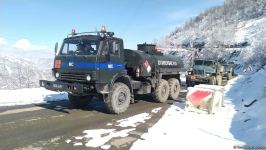 Trucks of Russian peacekeepers pass freely along Azerbaijan's Lachin-Khankendi road (PHOTO)