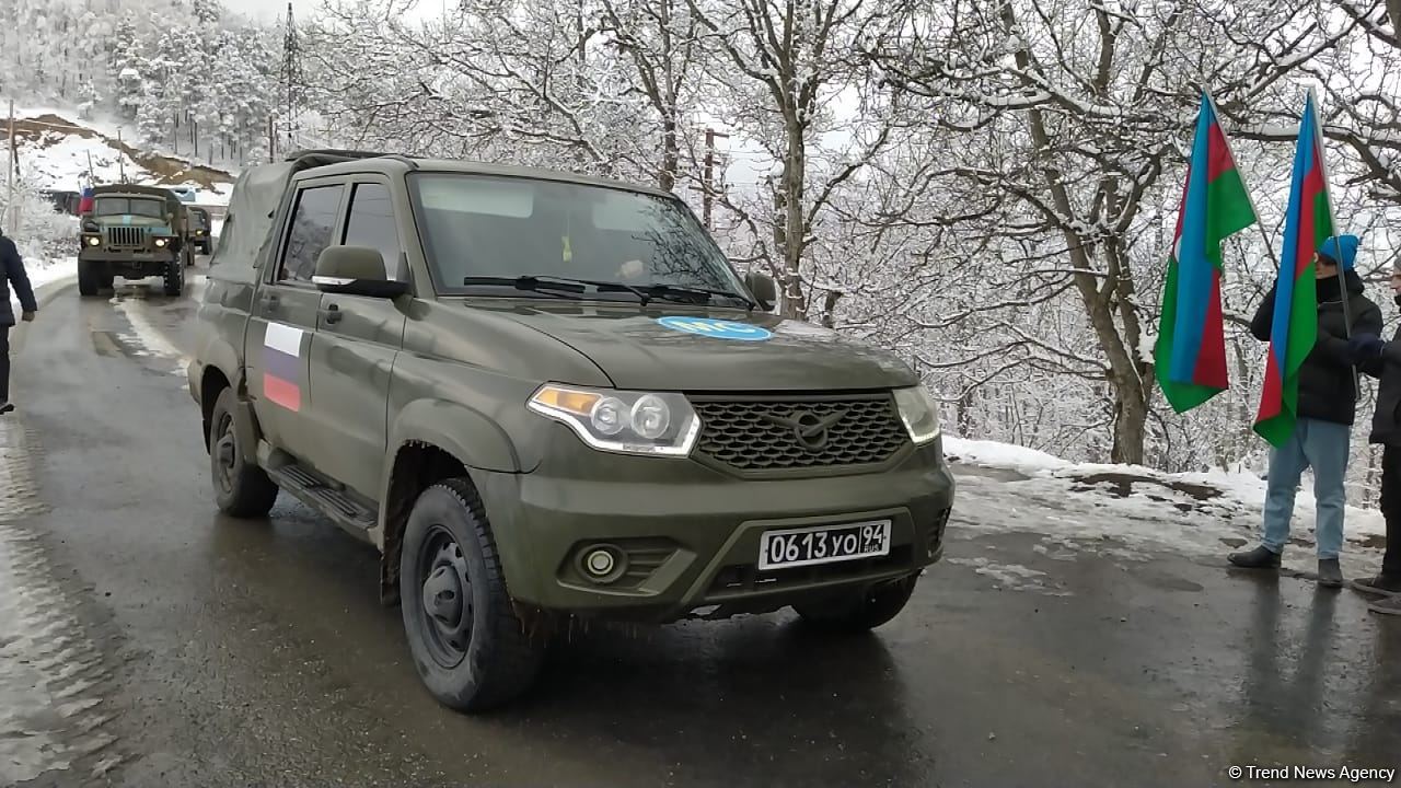 More vehicles of Russian peacekeepers move freely along Azerbaijan's Lachin-Khankendi road (PHOTO)