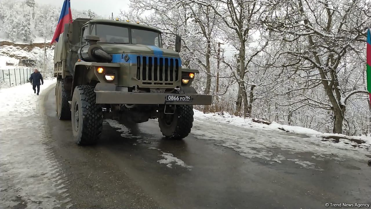 More vehicles of Russian peacekeepers move freely along Azerbaijan's Lachin-Khankendi road (PHOTO)