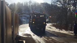 Vehicles of Russian peacekeepers pass freely along Azerbaijan's Lachin-Khankendi road (PHOTO)