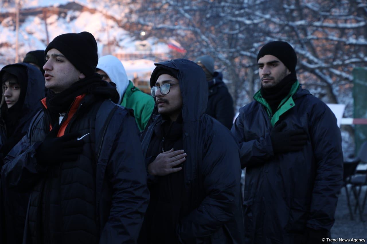 Peaceful protest of Azerbaijani eco-activists continues on Lachin-Khankendi road (PHOTO)