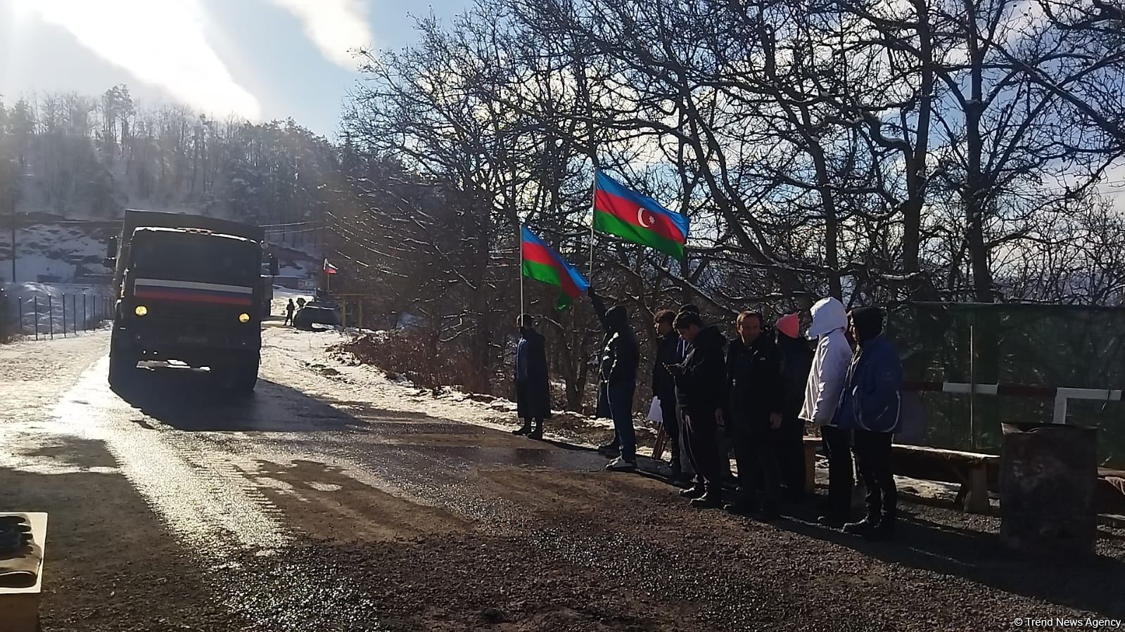 Vehicles of Russian peacekeepers pass freely along Azerbaijan's Lachin-Khankendi road (PHOTO)