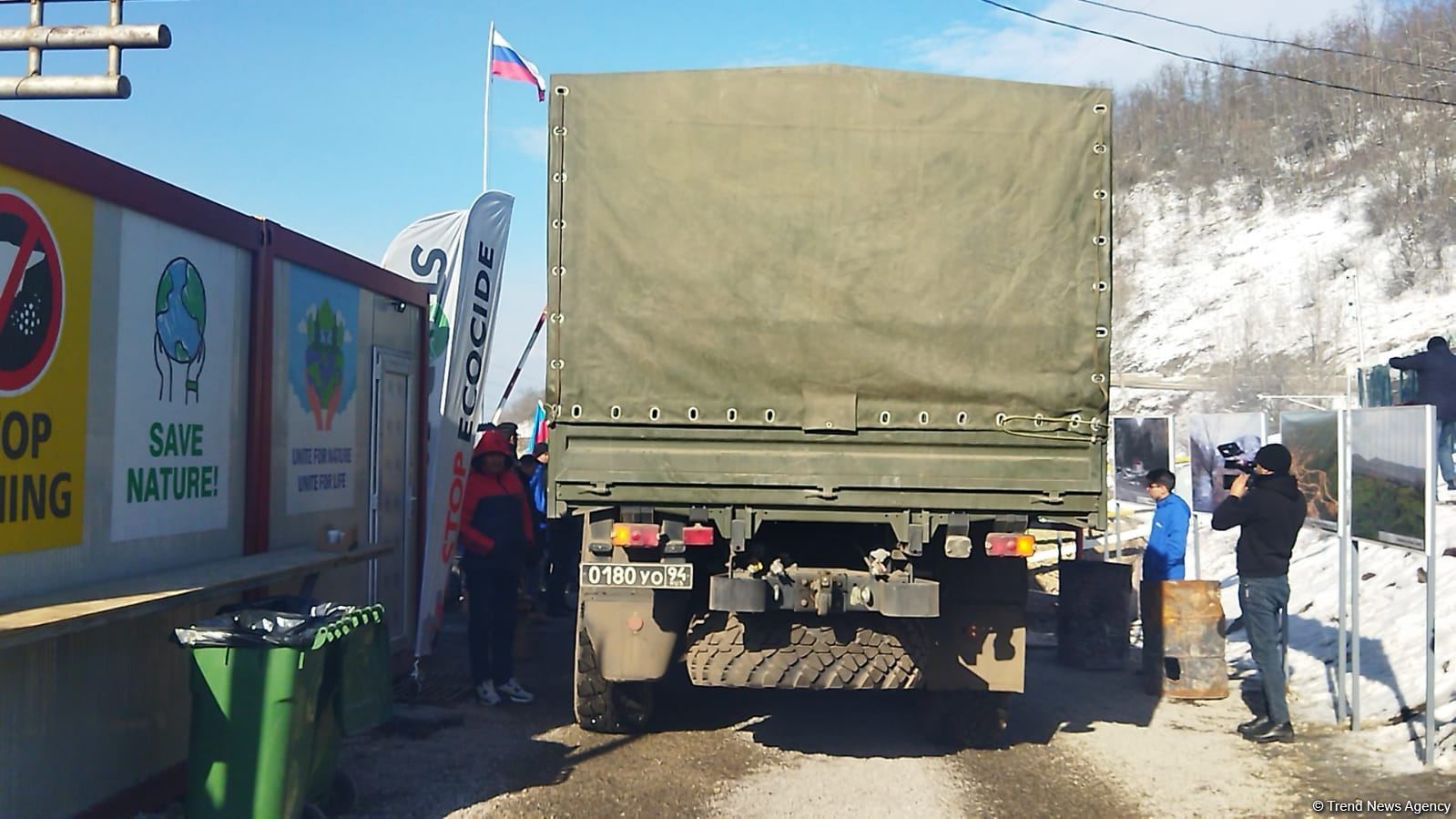 Vehicles of Russian peacekeepers pass freely along Azerbaijan's Lachin-Khankendi road (PHOTO)