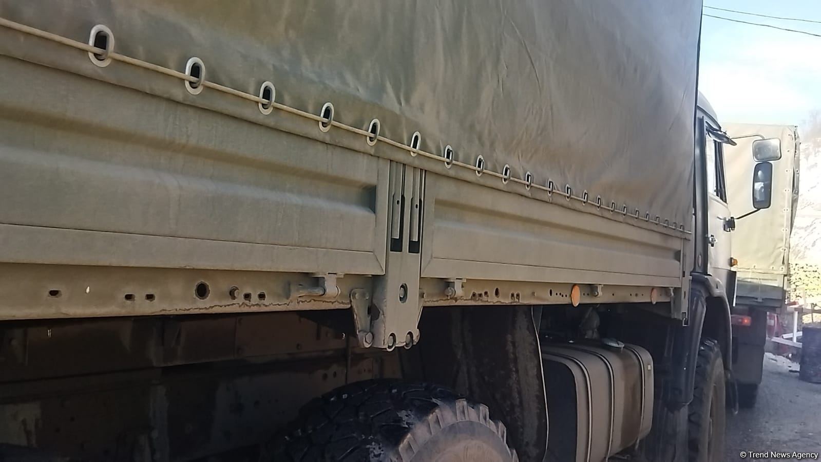 Vehicles of Russian peacekeepers pass freely along Azerbaijan's Lachin-Khankendi road (PHOTO)