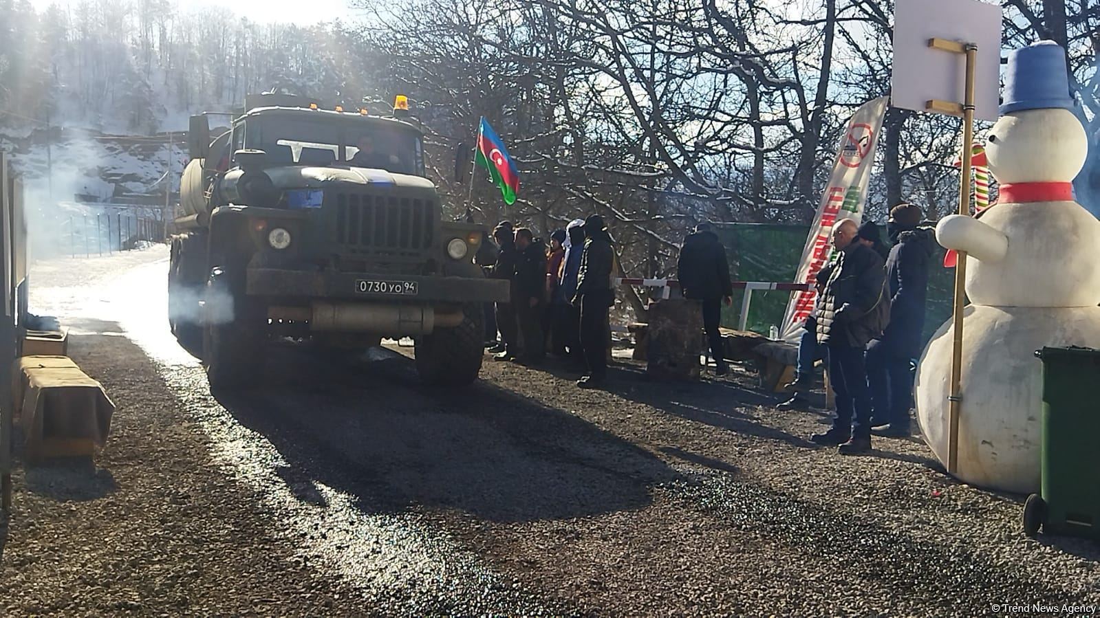 Vehicles of Russian peacekeepers pass freely along Azerbaijan's Lachin-Khankendi road (PHOTO)