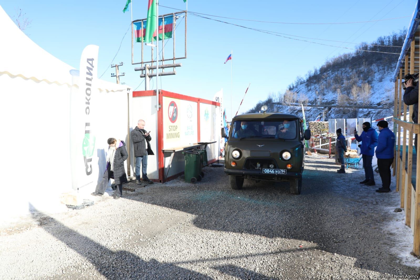 Convoy of Russian peacekeepers drives freely along Azerbaijan's Lachin-Khankendi road (PHOTO)