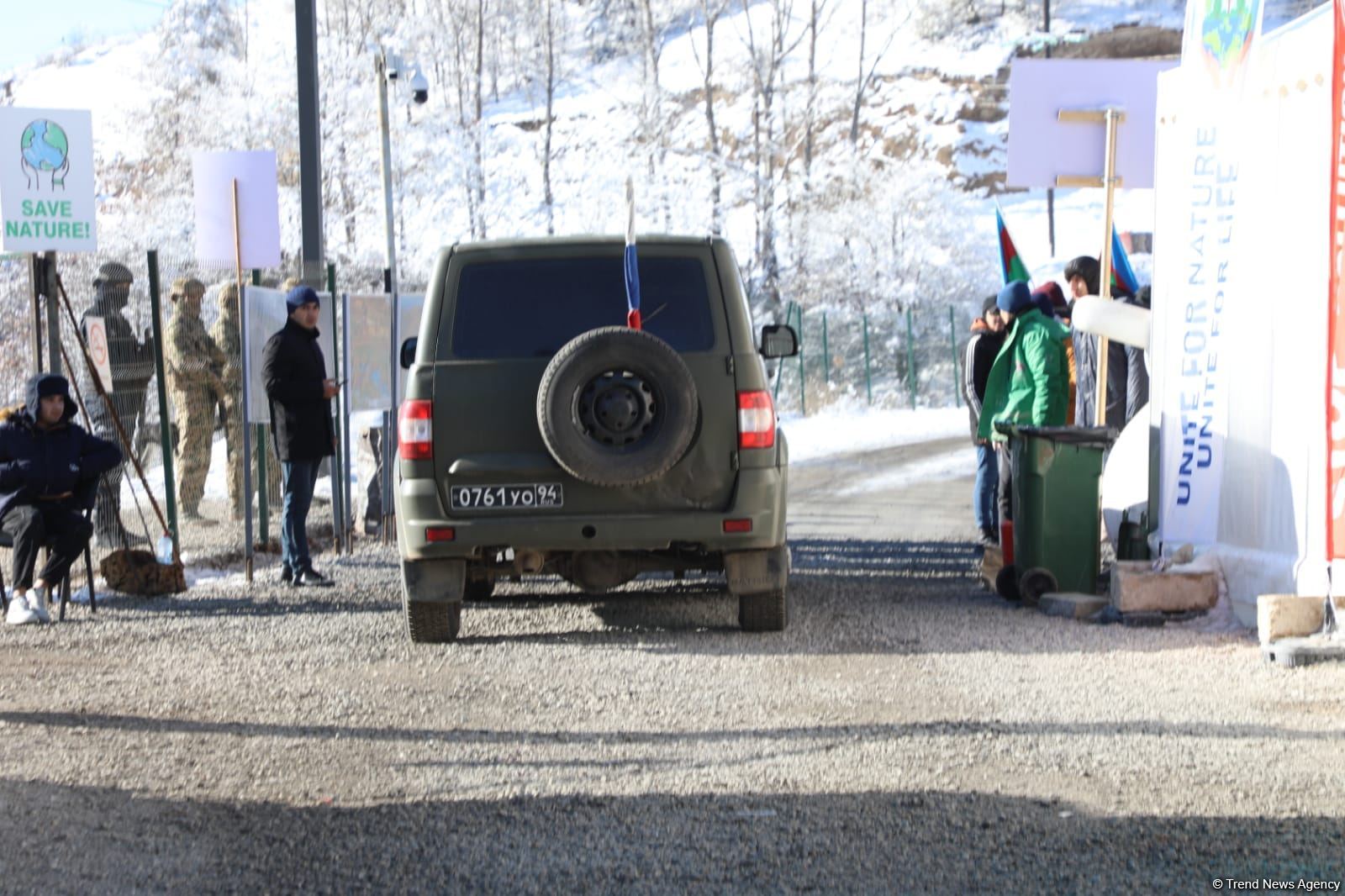 Convoy of Russian peacekeepers drives freely along Azerbaijan's Lachin-Khankendi road (PHOTO)