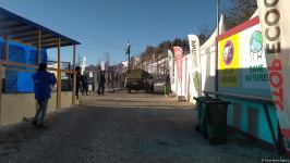 Vehicle of Russian peacekeepers moves freely along Azerbaijan's Lachin-Khankendi road (PHOTO)