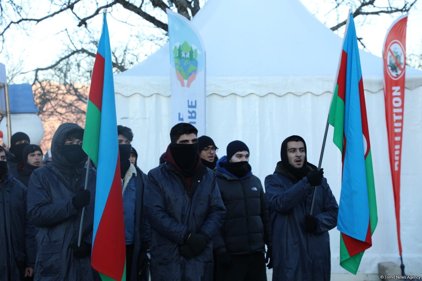 Peaceful protest of Azerbaijani eco-activists continues on Lachin-Khankendi road (PHOTO)