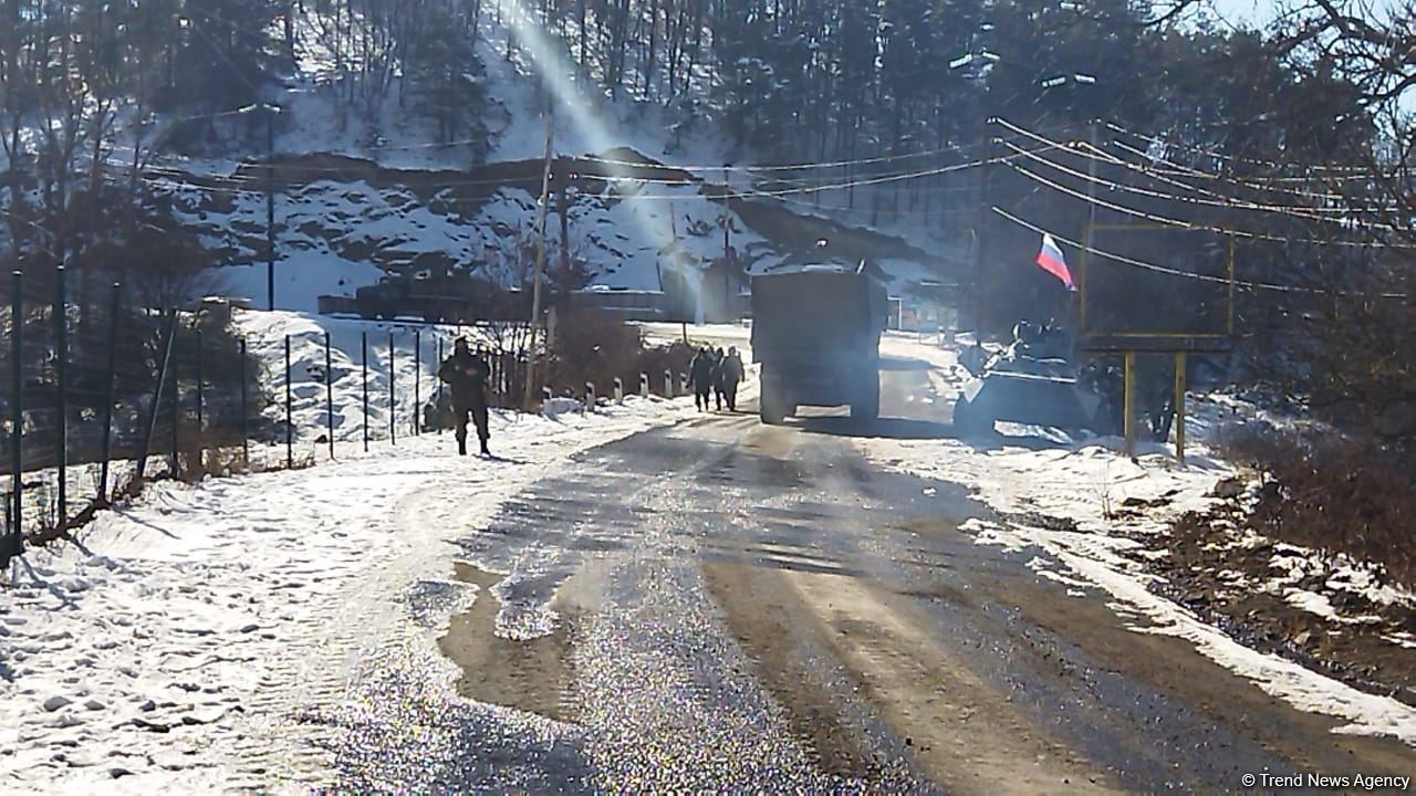 Another convoy of Russian peacekeepers drives freely along Azerbaijan's Lachin-Khankendi road (PHOTO)