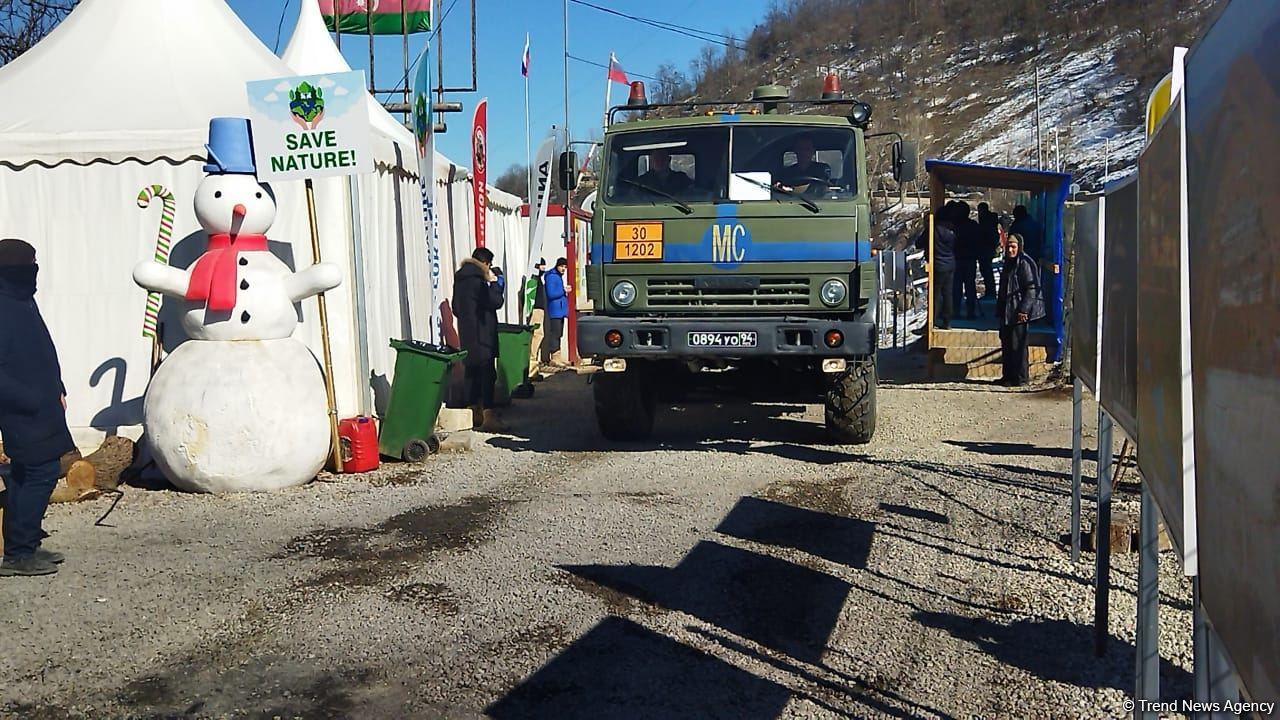 Convoy of Russian peacekeepers moves freely along Azerbaijan's Lachin-Khankendi road (PHOTO)