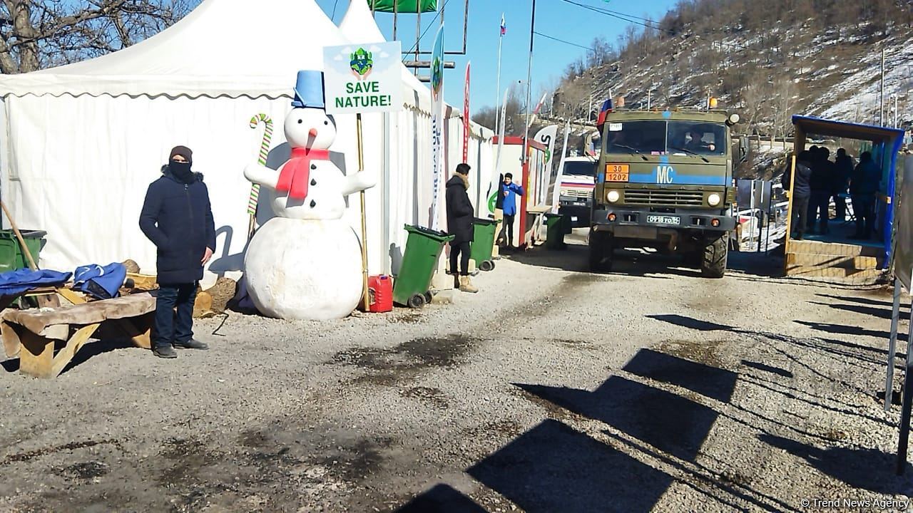 Convoy of Russian peacekeepers moves freely along Azerbaijan's Lachin-Khankendi road (PHOTO)