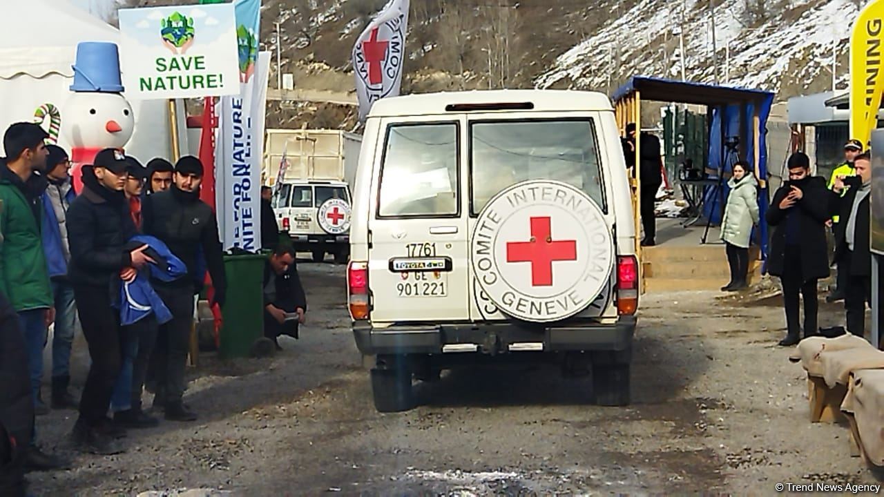 ICRC convoy passes freely along Azerbaijan's Lachin-Khankendi road (PHOTO)