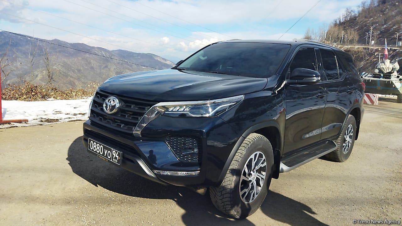 Vehicles of Russian peacekeepers pass freely along Azerbaijan's Lachin-Khankendi road (PHOTO)