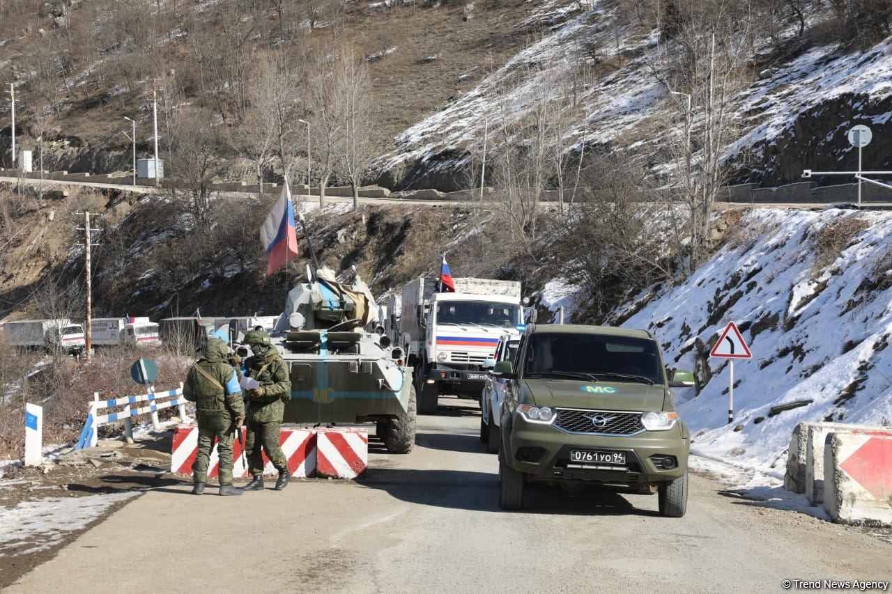 More vehicles of Russian peacekeepers move freely along Azerbaijan's Lachin-Khankendi road (PHOTO)